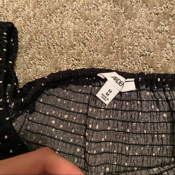 Puff sleeve romper - Picture 2 of 7